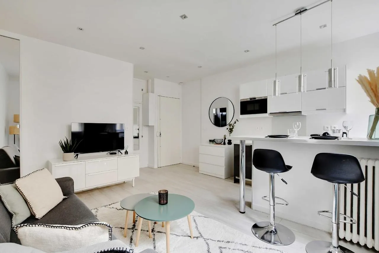 Magnificent Studio - 2P - Ternes-Arc De Triomphe Paris 0*,  France