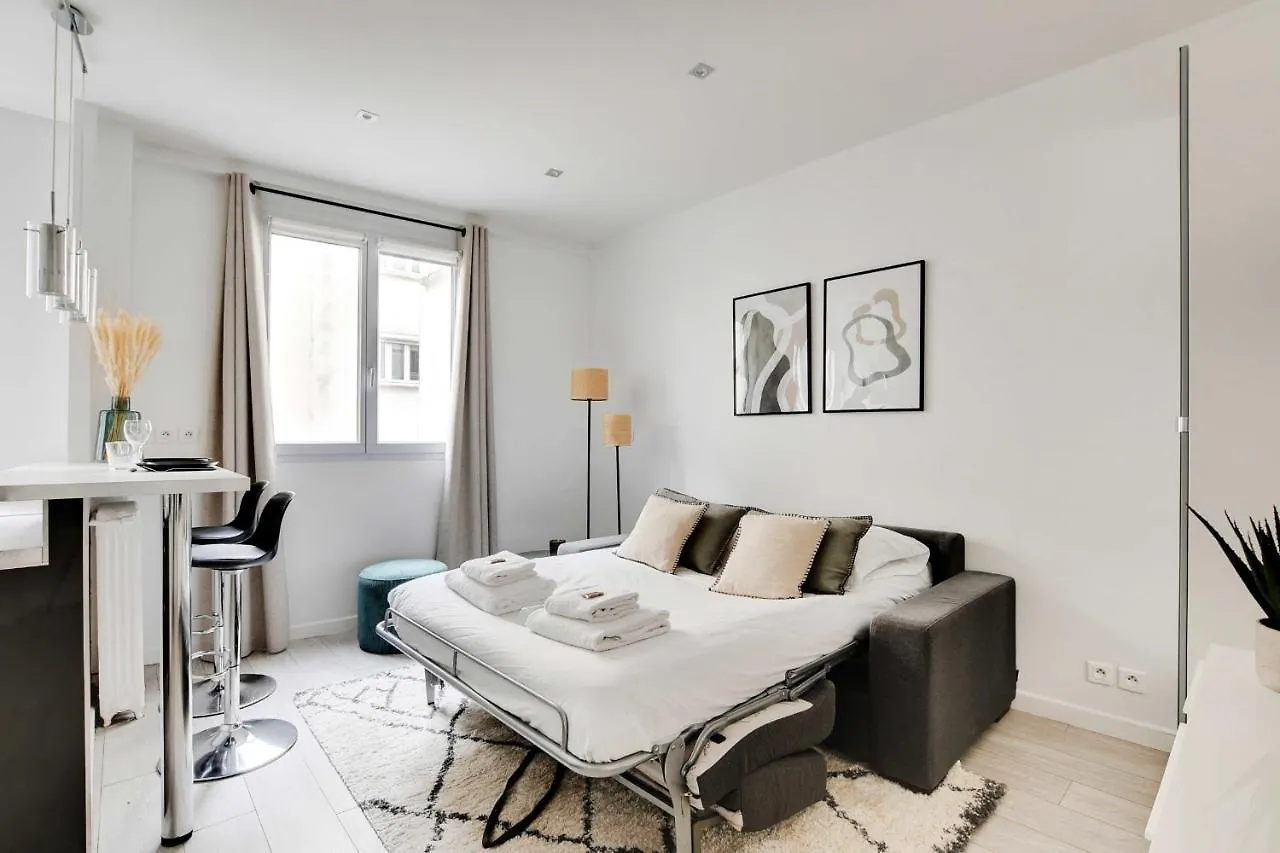 Magnificent Studio - 2P - Ternes-Arc De Triomphe Paris Apartment